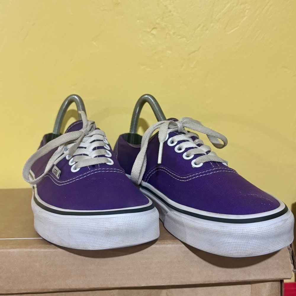 Vans Adult Unisex Purple Classic Sneakers - Men’s 6.5 / Women’s 8 - Picture 2 of 7